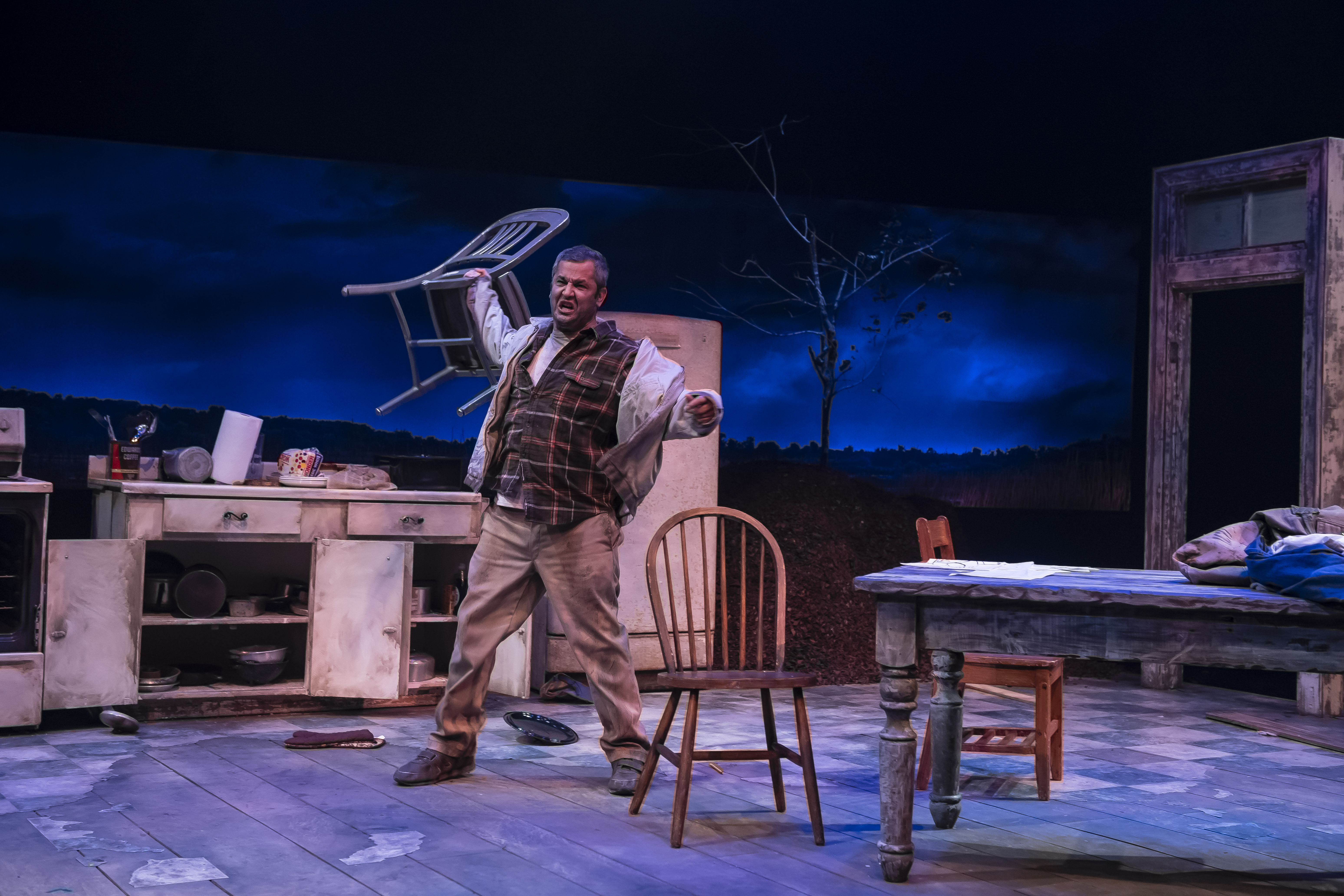 Curse of the Starving Class
by Sam Shepard
Directed by Jeff Miller